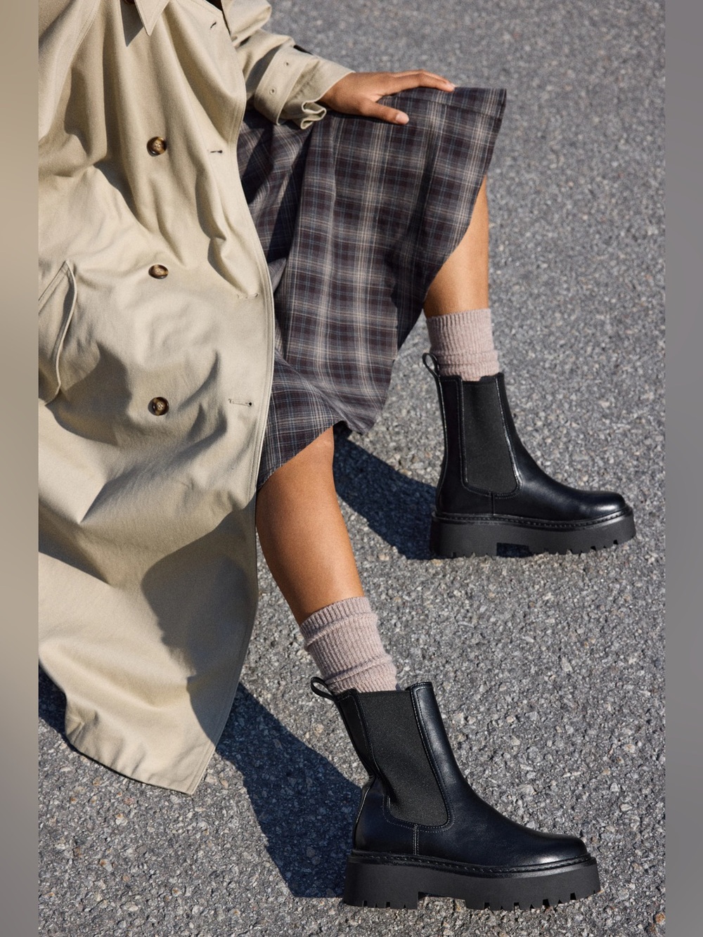 H&M CHUNKY CHELSEA BOOTS US9